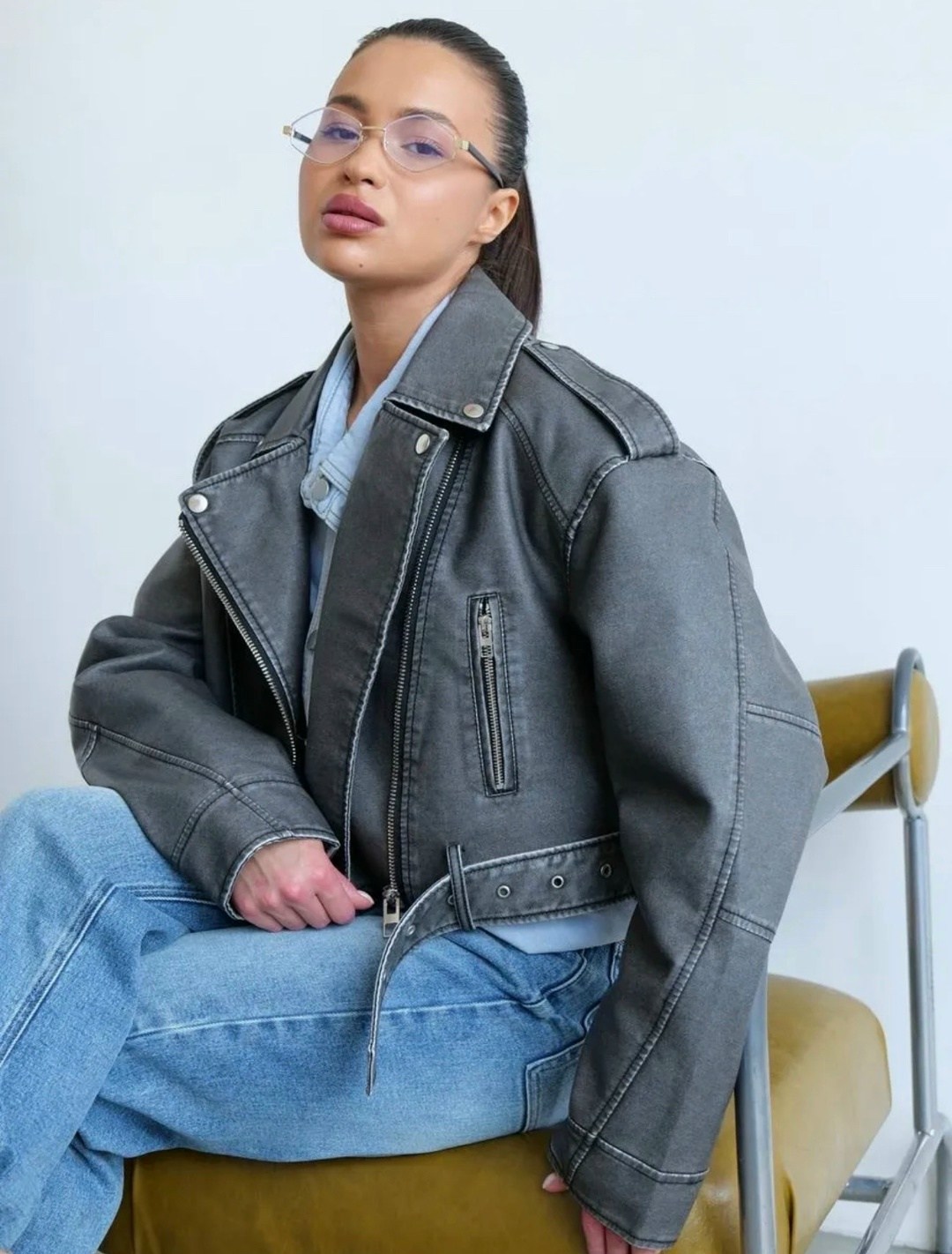 косуха винтажная кожаная куртка серая оверсайз mony,косуха винтажная куртка кожаная oversize серая monyken,косуха серая винтажная куртка кожаная оверсайз,косуха кожаная женская куртка оверсайз демисез