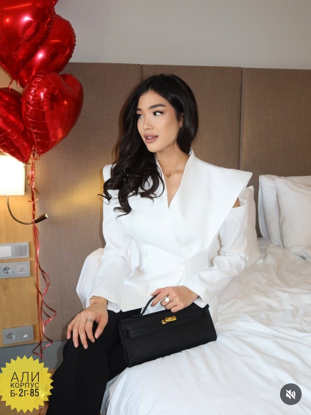 жакет,пиджак,пиджак приталенный,пиджак с открытыми плечами,женский пиджак