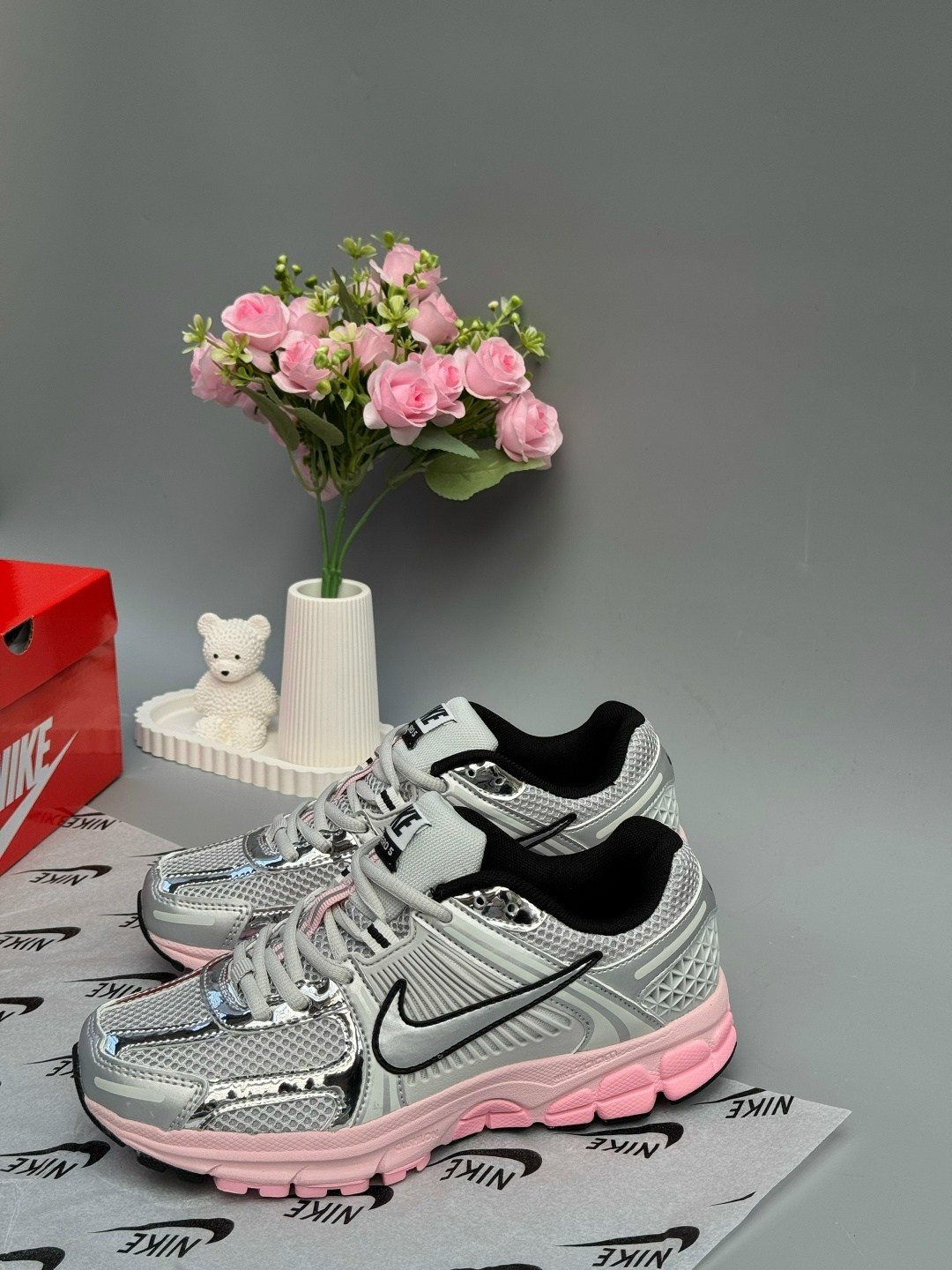 кроссовки nike zoom vomero 5,кроссовки nike air zoom vomero 5,nike zoom vomero 5,женские кроссовки nike air zoom vomero 5,кроссовки nike