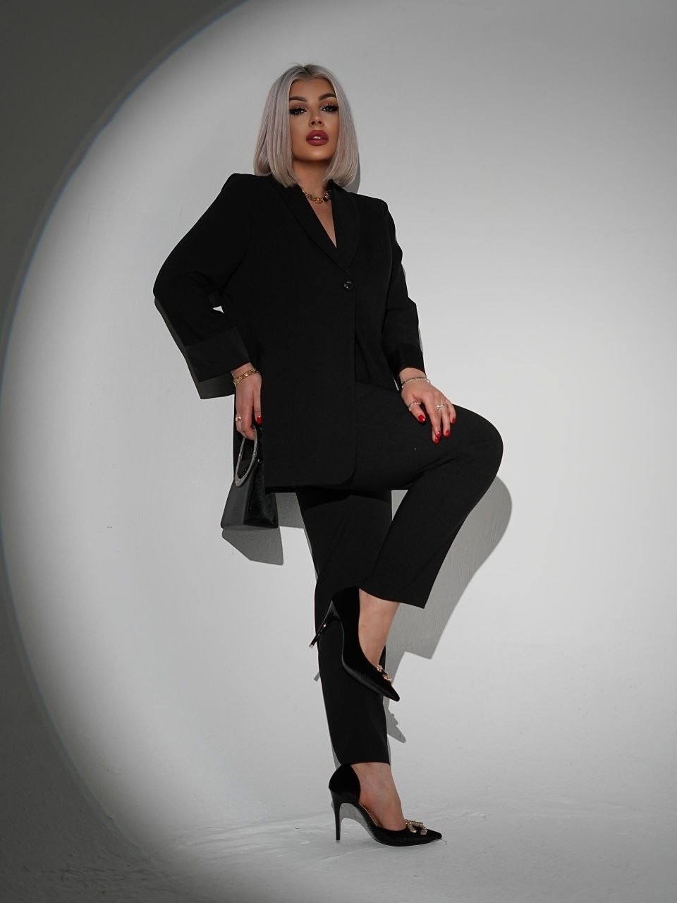 брючный костюм dilana vip 2056/1 красный,костюм dilanavip 2056/1 красный,костюм брючный 2056-1 красный dilanavip,костюм брючный-двойка классический,брючный костюм vilena 974 красный