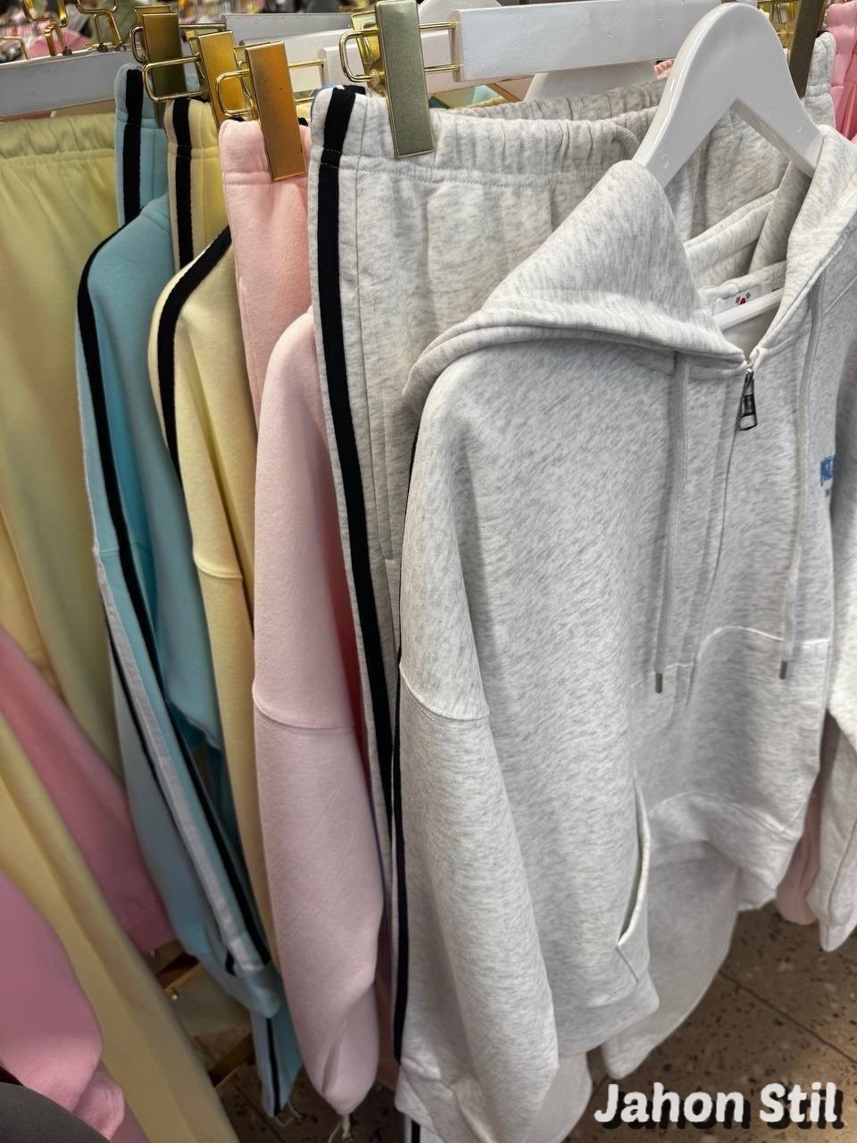 женский спортивный костюм,розовые костюмы,розовые спортивные костюмы,костюм адидас женский розовый,розовый спортивный костюм женский