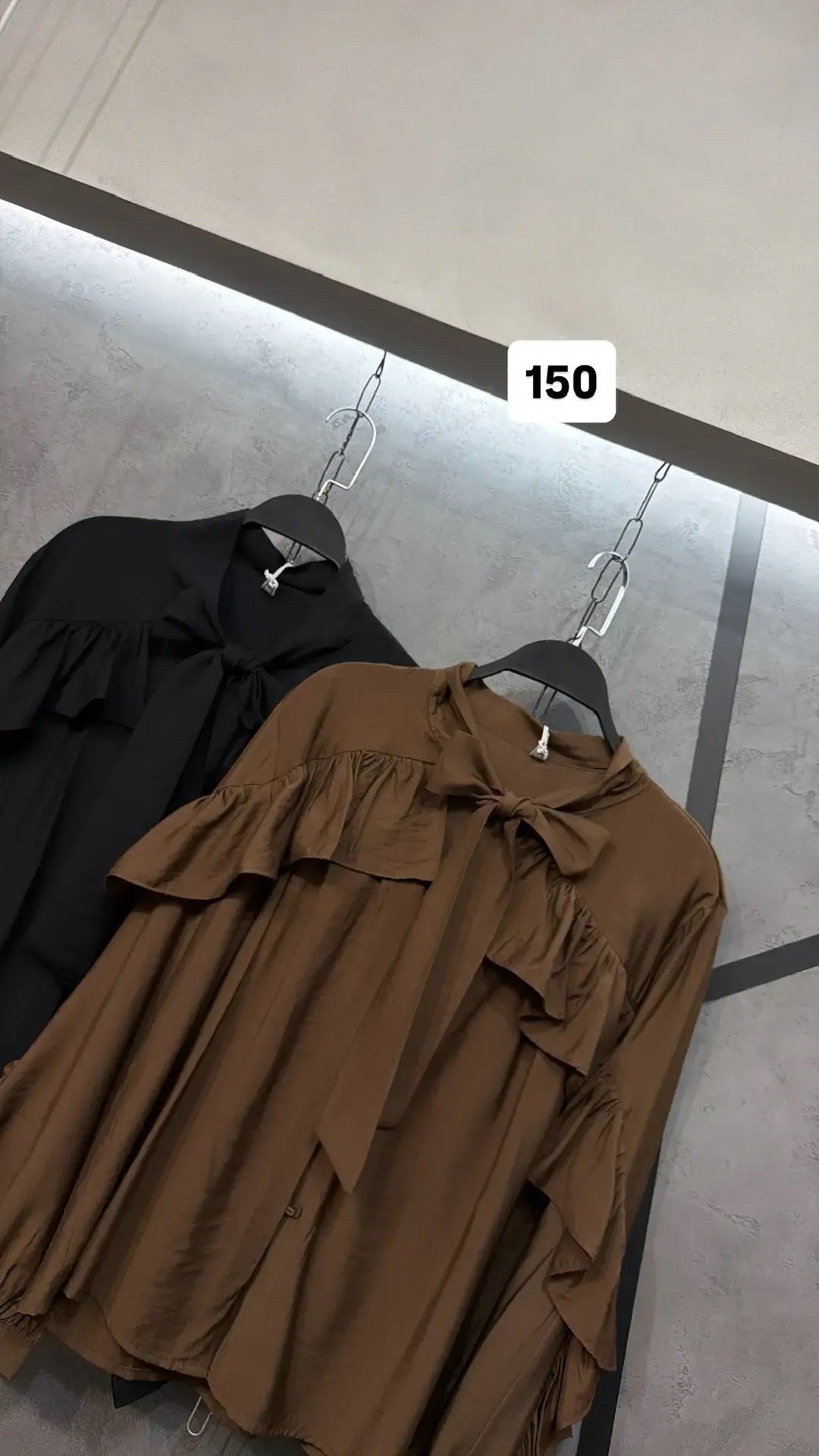 блузка с оборками,блузка с рюшами,женская блузка с рюшами белая однотонная с длинным рукавом и бантом,блузка с бантом,блузы женские