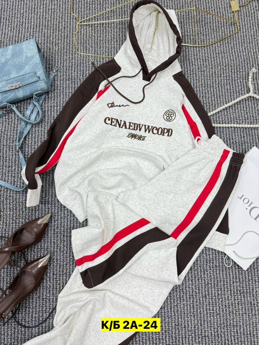 спортивные костюм,стильные спортивные костюмы,костюм спортивный женский,женские костюмы,спортивные костюмы женские томми хилфигер