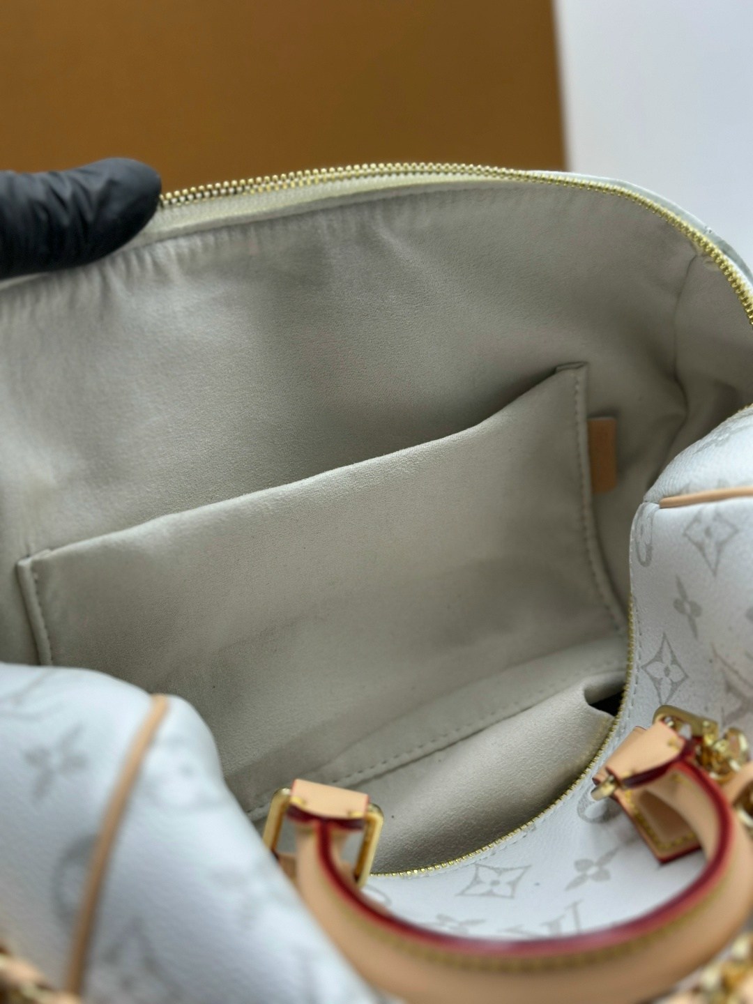 louis vuitton сумка на плечо,сумка женская louis vuitton,сумка louis vuitton,сумка шоппер луи виттон,сумка женская louis vuitton цветная