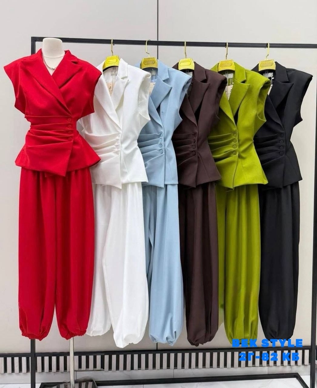 стильные костюмы,элегантный брючный костюм,костюм классический,костюм коричневый,брючной костюм