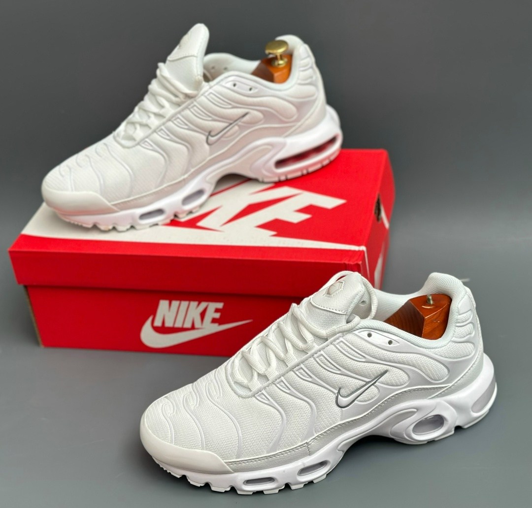 nike air max plus tn мужские кроссовки белые,кроссовки nike air max tn plus,nike tn air max plus white,nike air max plus tn,кроссовки nike air max tn
