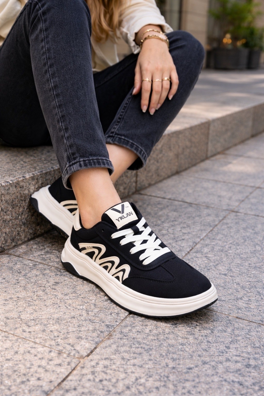 кроссовки женскиe,,кроссовки для девушек,кроссовки повседневные,спортивная