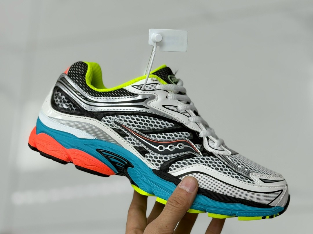 кроссовки saucony,saucony progrid triumph 4,saucony progrid omni 9,мужские кроссовки saucony,кроссовки