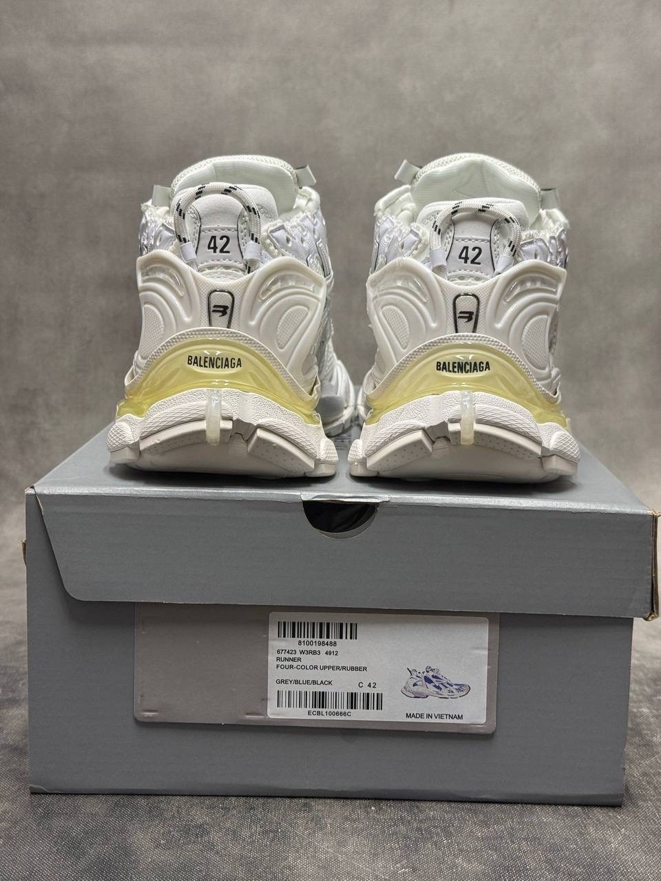 кроссовки balenciaga,balenciaga кроссовки runner,кроссовки balenciaga runner sneaker 'white' 2026,balenciaga runner sneaker white 2026,кроссовки balenciaga runner sneaker high white