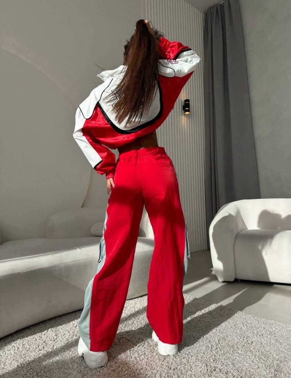 костюм спортивный женский,спортивный костюм,костюм дизайнерский,костюмы в спортивном стиле