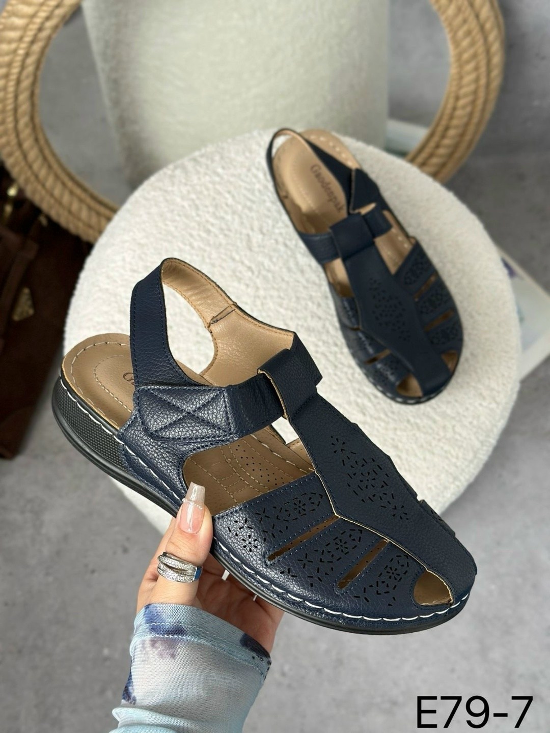 босоножки комфорт,босоножки женские,женские сандалии,закрытые босоножки,