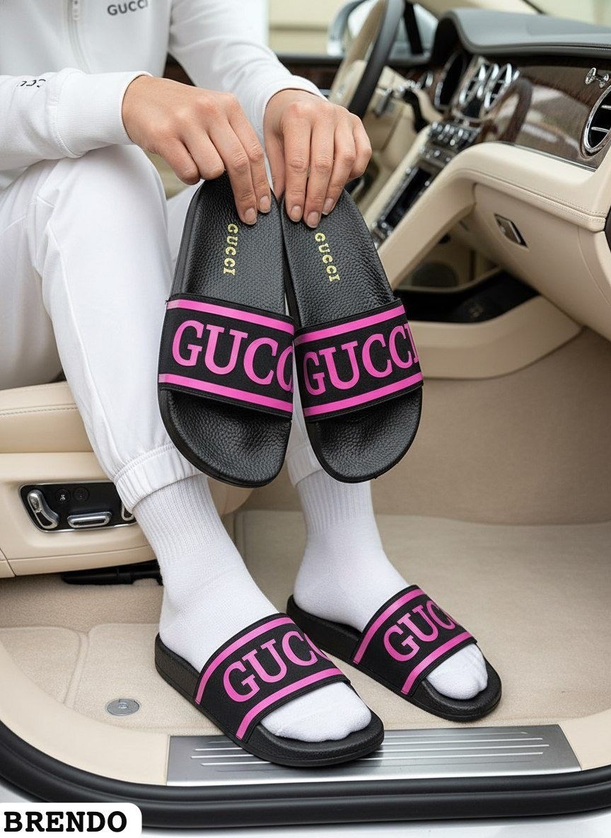 ,сандалии gucci,шлепки гуччи,тапочки гуччи,сандалии модные