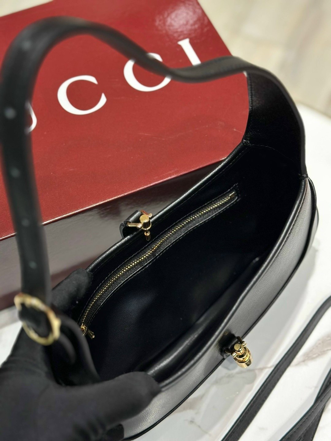 сумка gucci jackie,сумка gucci,женская сумка gucci,сумки гуччи женские,женская сумка