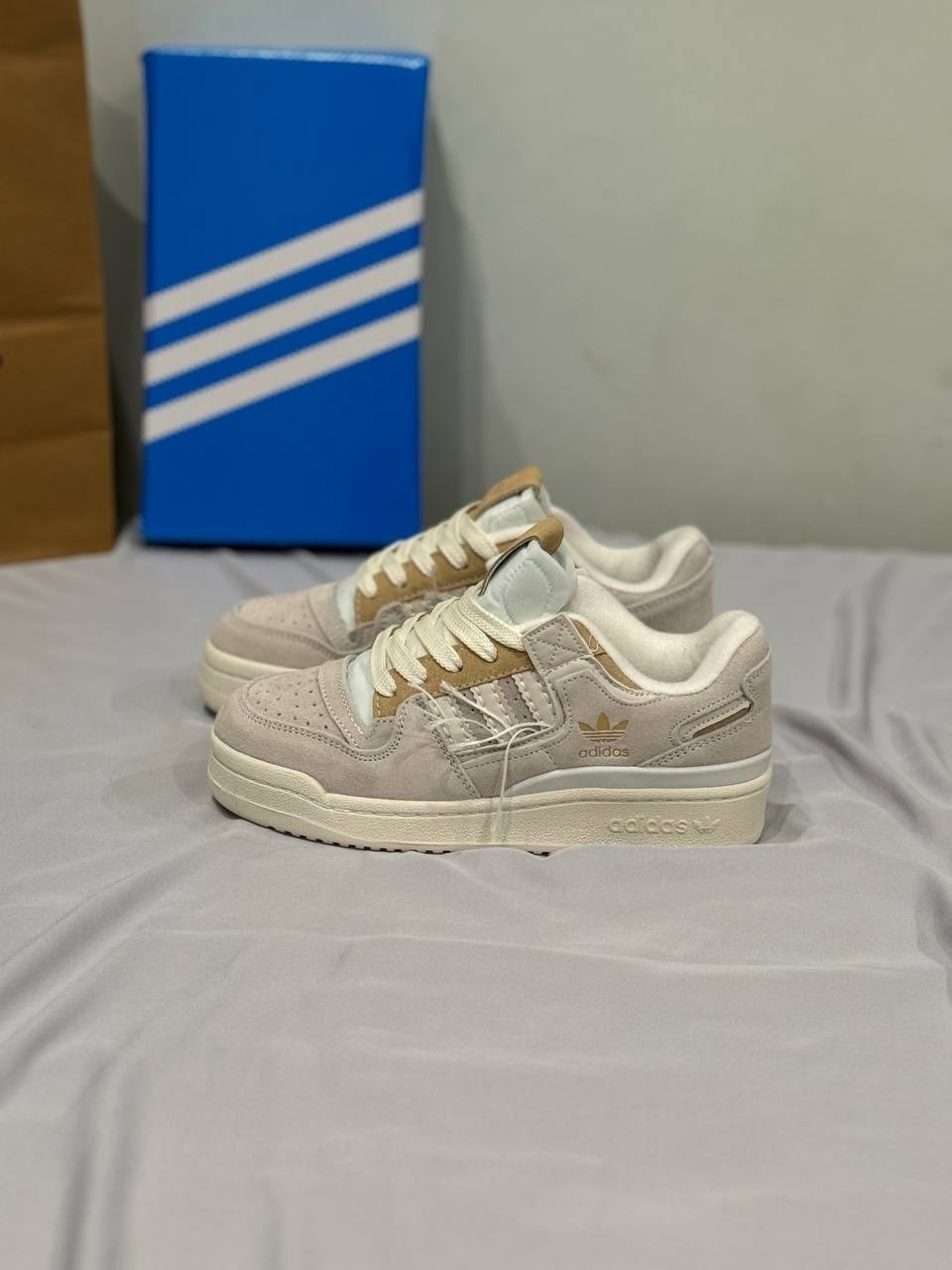 женские кроссовки adidas,кроссовки adidas,кроссовки adidas forum 84 low,,adidas forum low 84 бежевый лайт