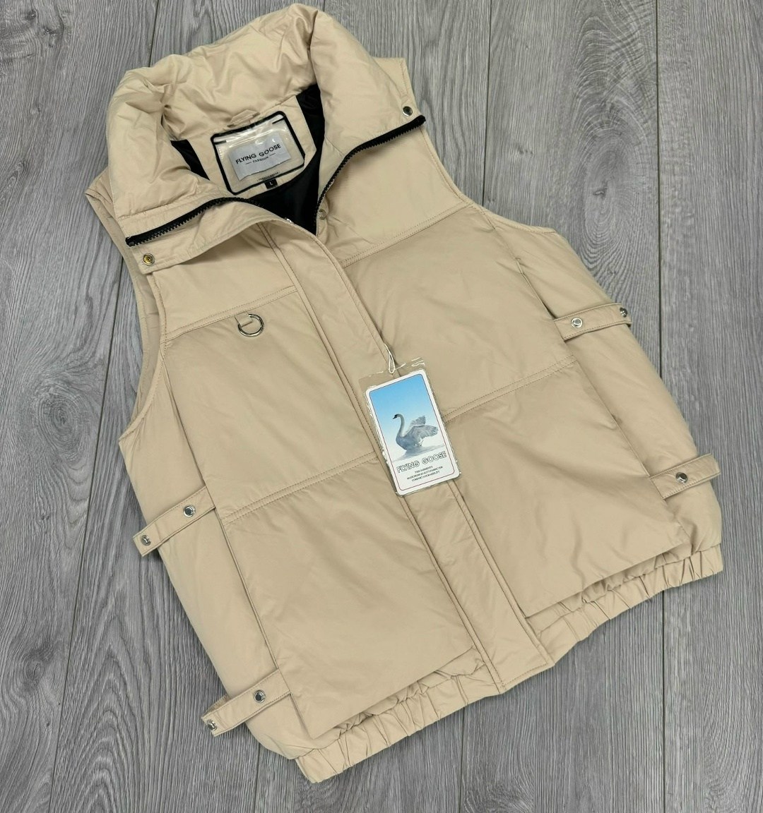 женская жилетка,жилет женский,утепленный жилет,жилет весенний,жилетка