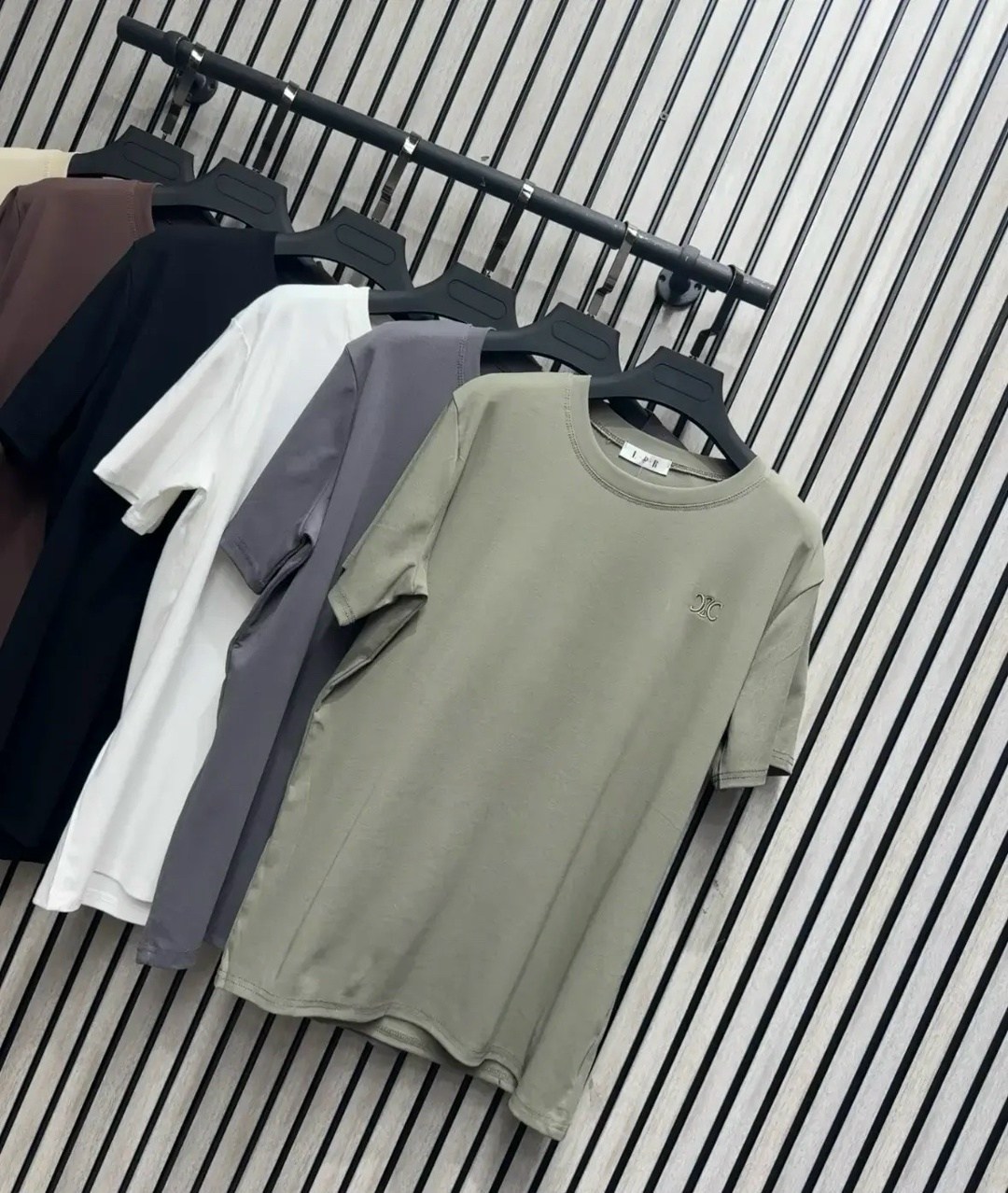 футболки женская,футболки женская оверсайз,базовая футболка женская,базовая футболка