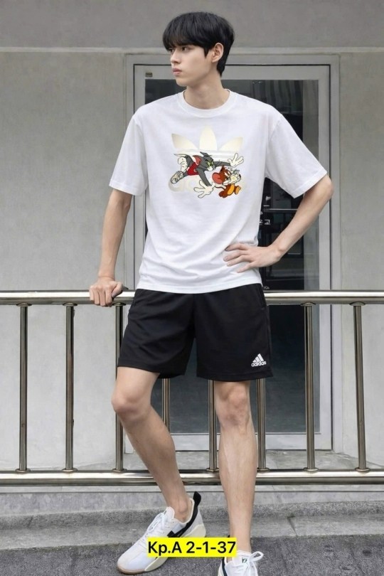 футболка микки маус,disney mickey mouse,футболка с принтом микки маус,футболка принт микки маус,футболка с микки маусом