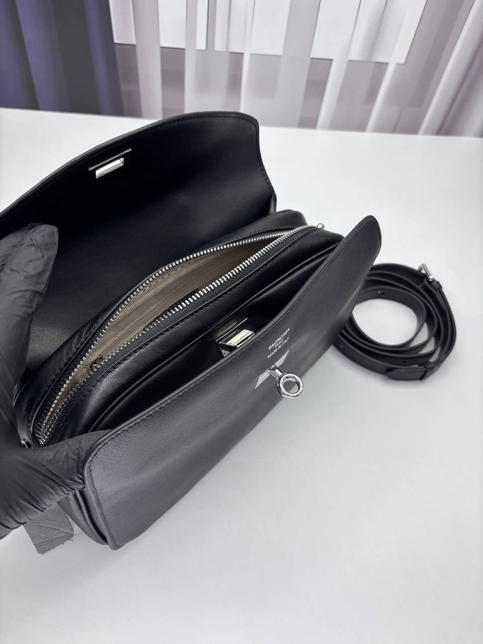 сумка,женская сумка,живанши сумка женская,сумка живанши,balenciaga сумка