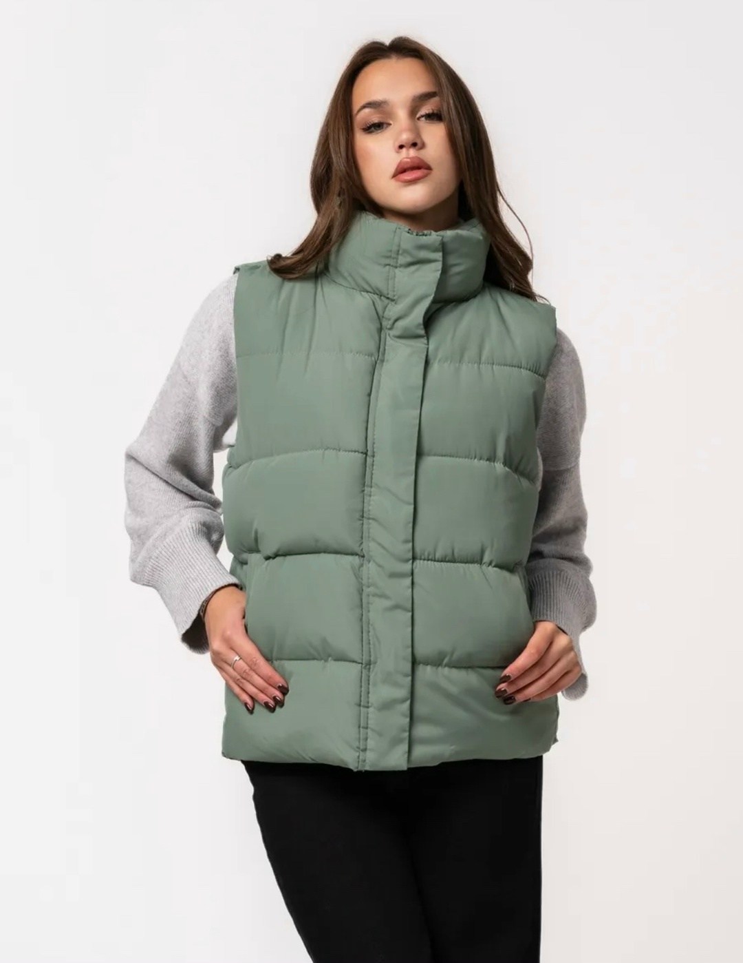 жилетка женская,жилет женский,жилетка белая,женский утепленный жилет,жилетка укороченная женская дутая