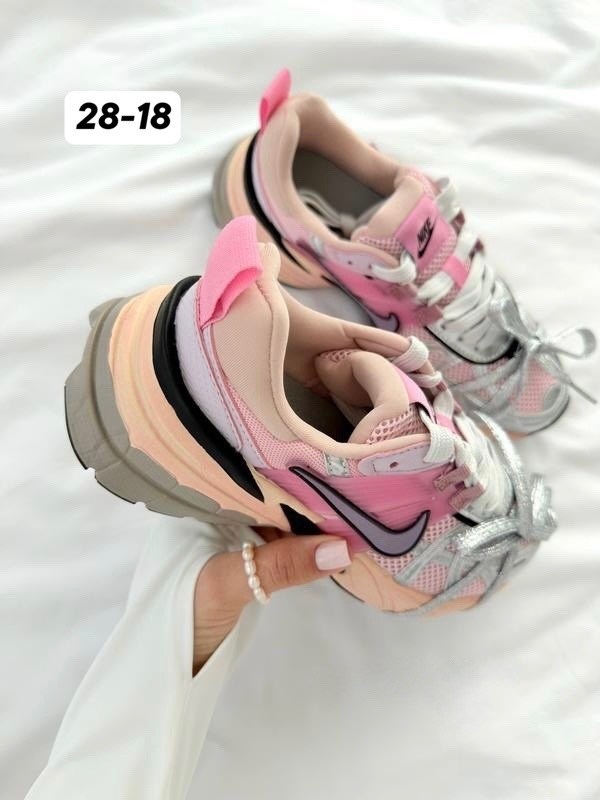 кроссовки для женщин nike initiator pink,кроссовки для бега v2k run женские с низким верхом розовые/серебристые nike,nike кроссовки для бега,кроссовки nike женские,кроссовки nike