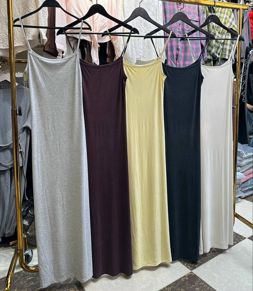 серое облегающее платье,облегающее платье,длинное облегающее платье,женское облегающее платье,сексуальное облегающее платье