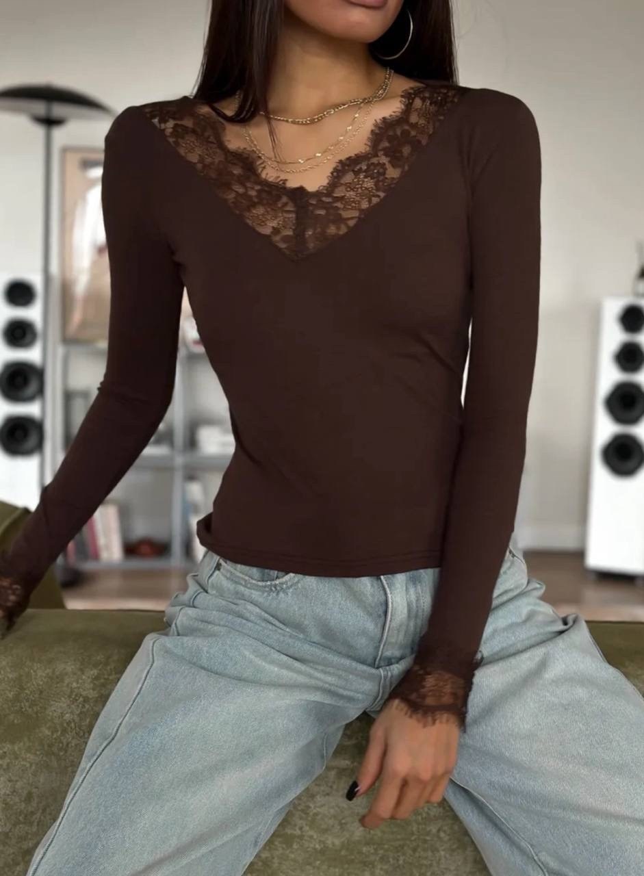 кофта с кружевами,лонгслив с кружевом,женская кофта,кружевной лонгслив,блузка стильная
