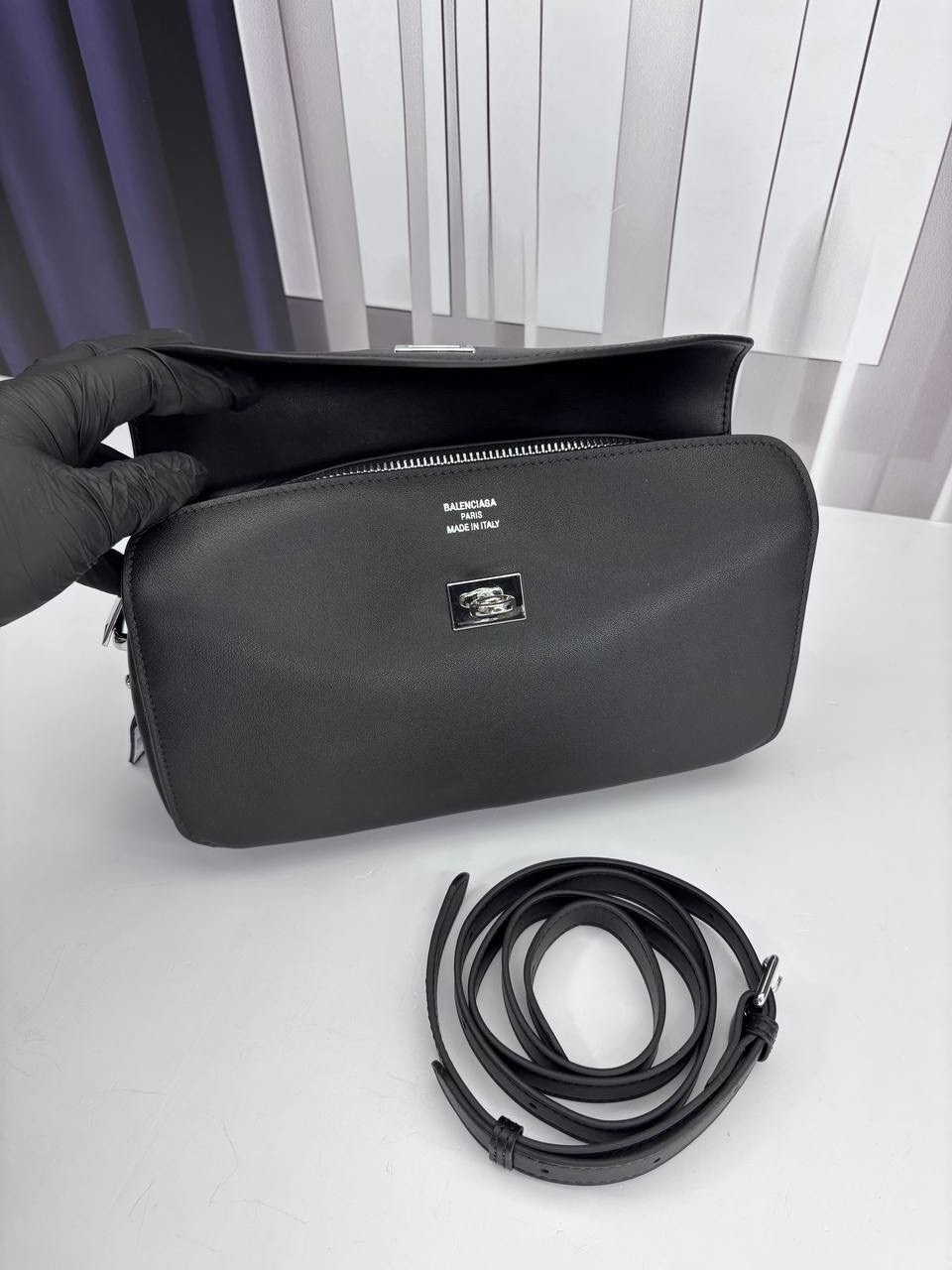 сумка,женская сумка,живанши сумка женская,сумка живанши,balenciaga сумка