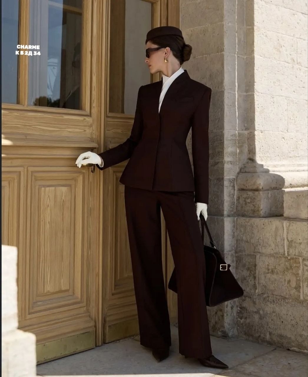 приталенный жакет,брючный костюм,стильные наряды,костюм классический