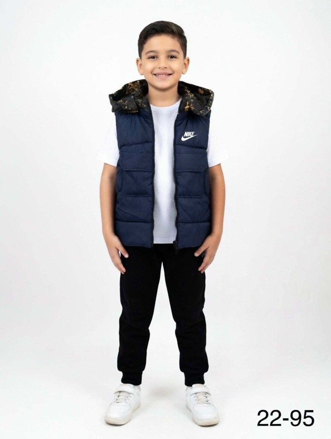 жилет на синтепоне,жилет детский,детская жилетка,жилетка nike,жилетка для мальчика утепленная