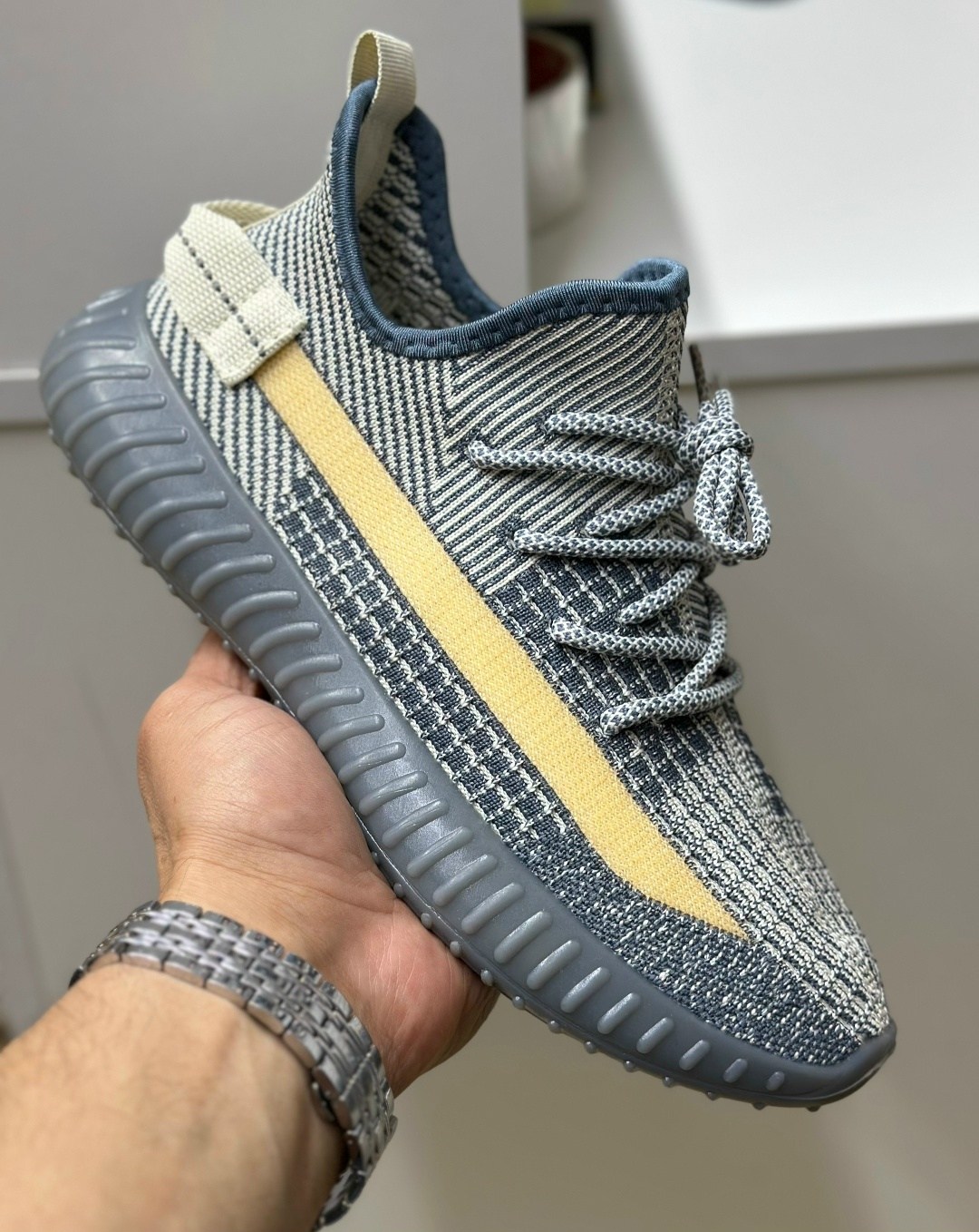 кроссовки мужские yeezy boost 350,adidas yeezy boost 350 v 2,adidas yeezy boost 350,кроссовки adidas yeezy boost 350,yeezy boost 350 v 2