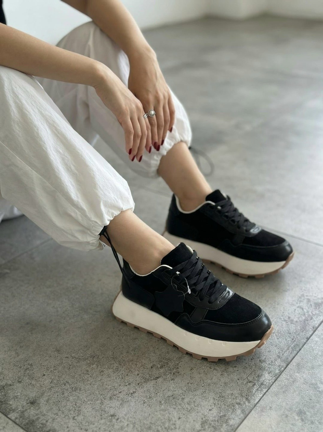 ,кроссовки женскиe,кроссовки женские на платформе,женские кроссовки замшевые,модные кроссовки