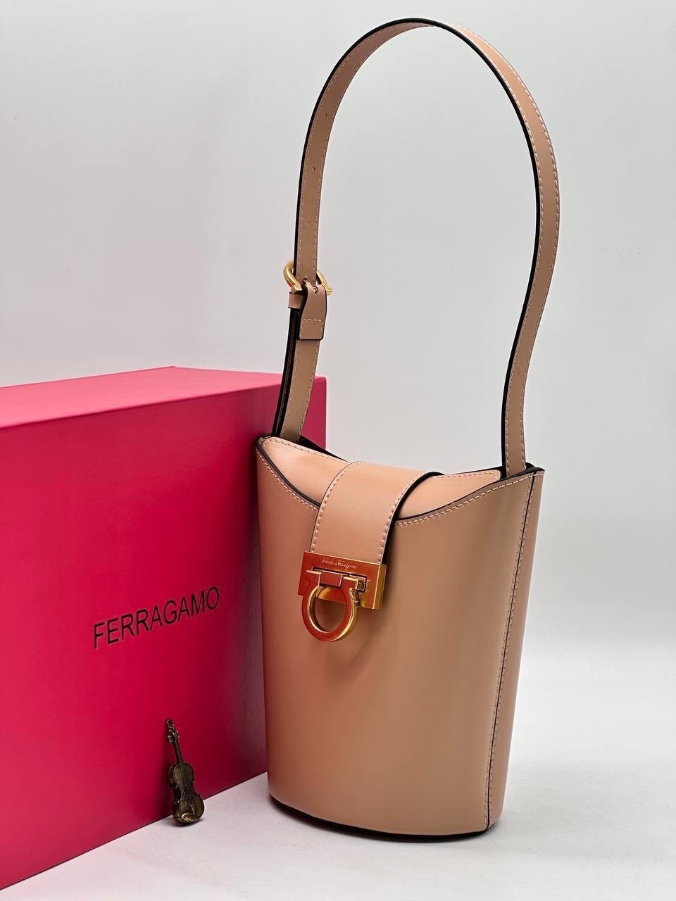 сумка salvatore ferragamo,сумка ferragamo,сумки,сумка,женская сумка