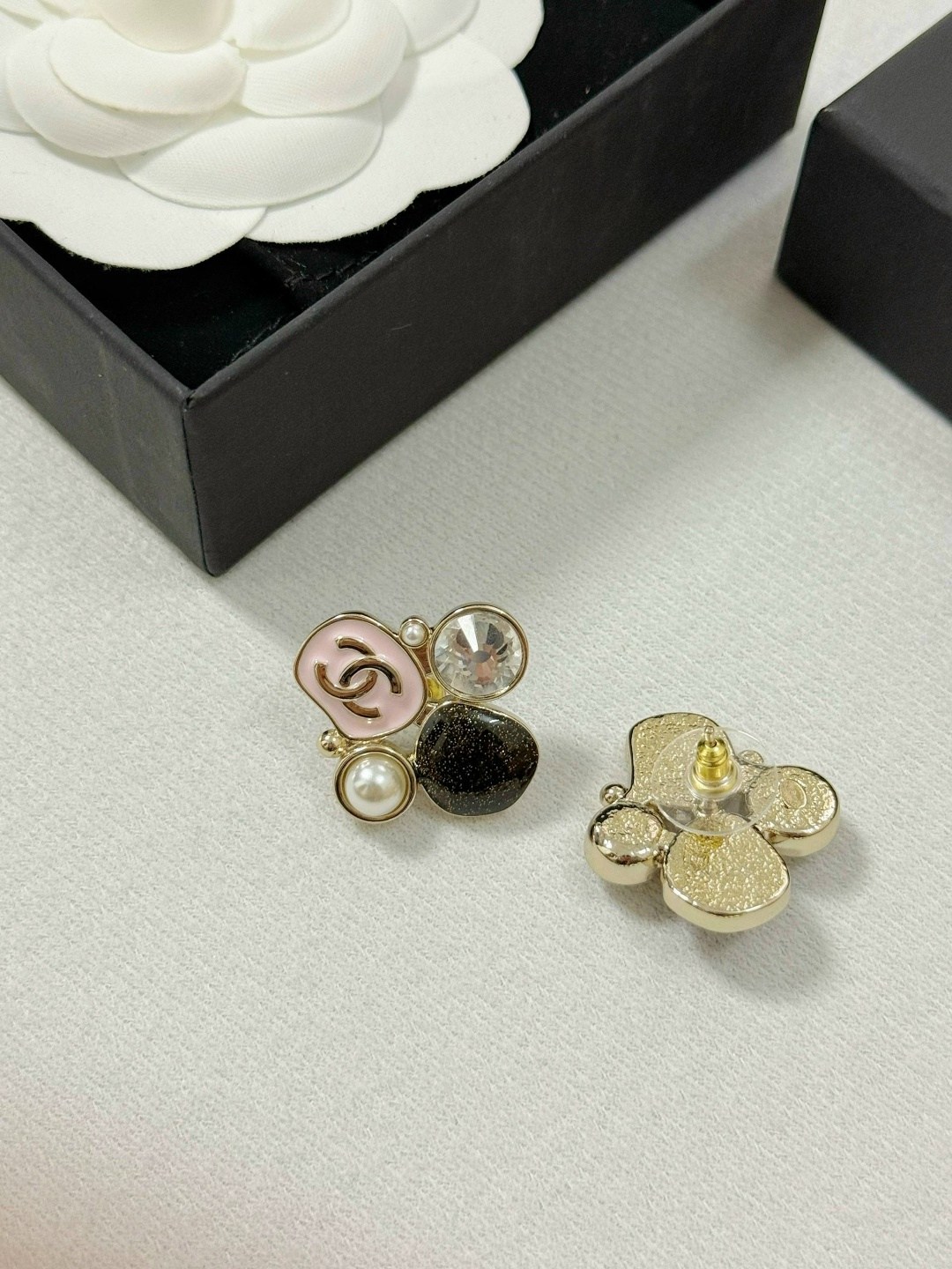 chanel серьги,серьги шанель,пусеты шанель,серьги в стиле шанель chanel natalia yarskaya,серьги шанель оригинал