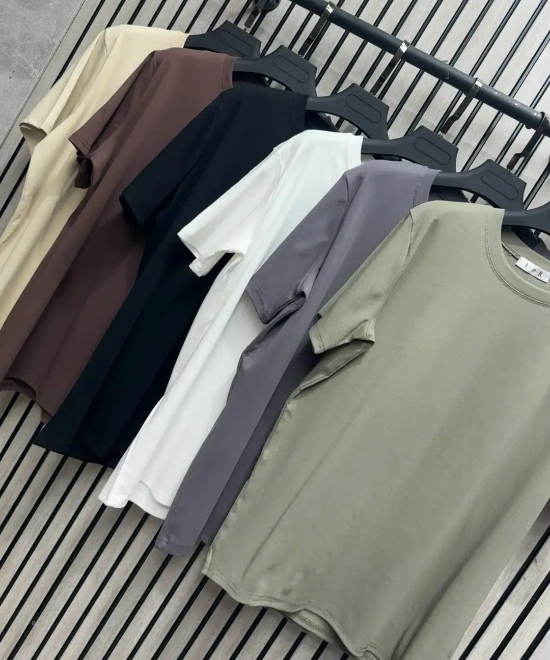 футболки женская,футболки женская оверсайз,базовая футболка женская,базовая футболка