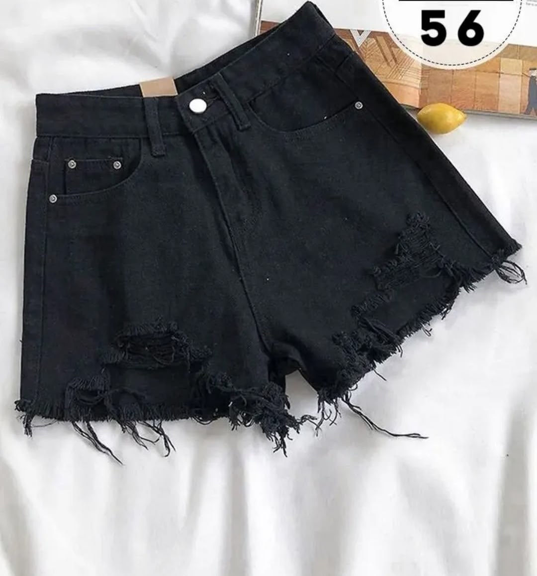 рваные джинсовые шорты,женские джинсовые шорты,женские джинсовые шорты с высокой талией,белые джинсовые шорты,белые джинсовые шорты с рваным краем