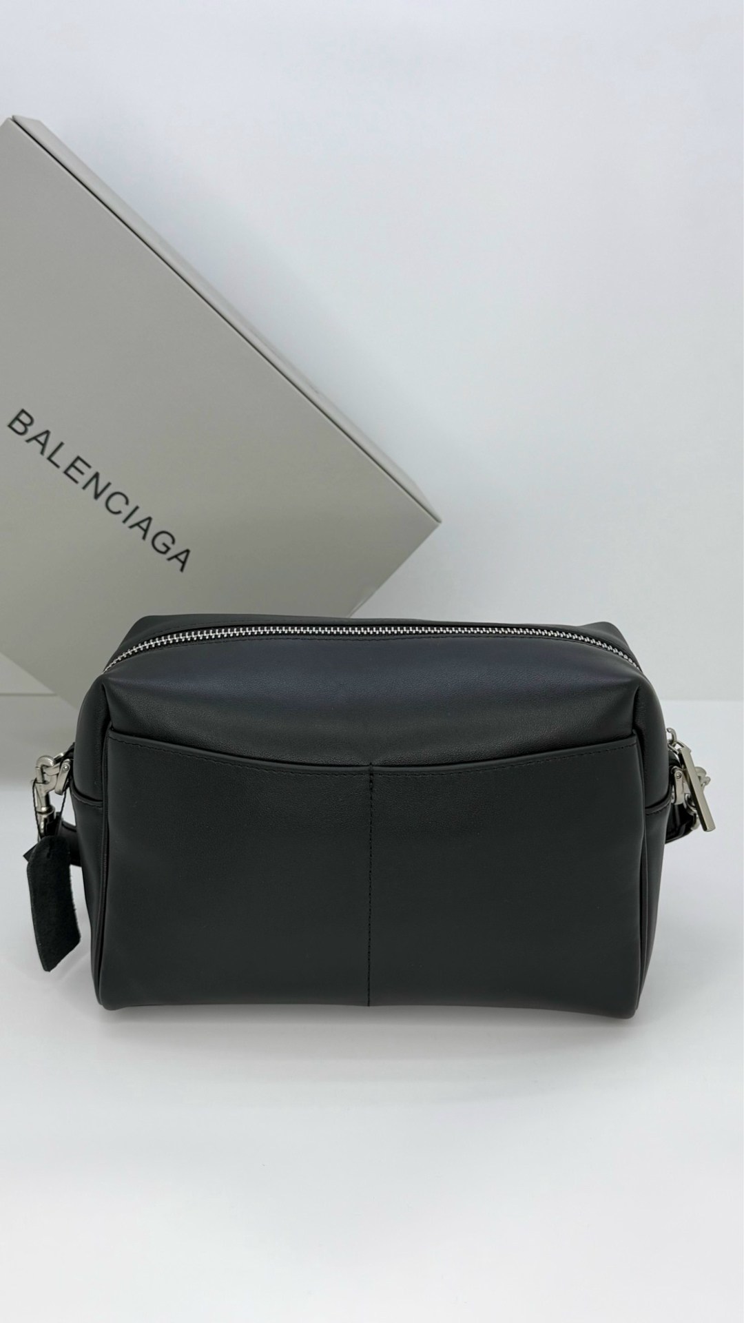 balenciaga сумка,сумка balenciaga rodeo,сумка баленсиага,balenciaga сумка женская,сумка balenciaga натуральная кожа 35-24 см