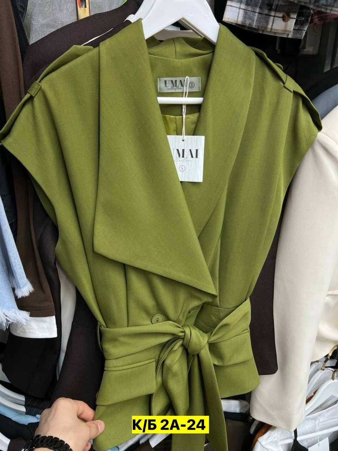 жилет женский,жилет,жилет с поясом,зеленый жилет,жилет удлиненный