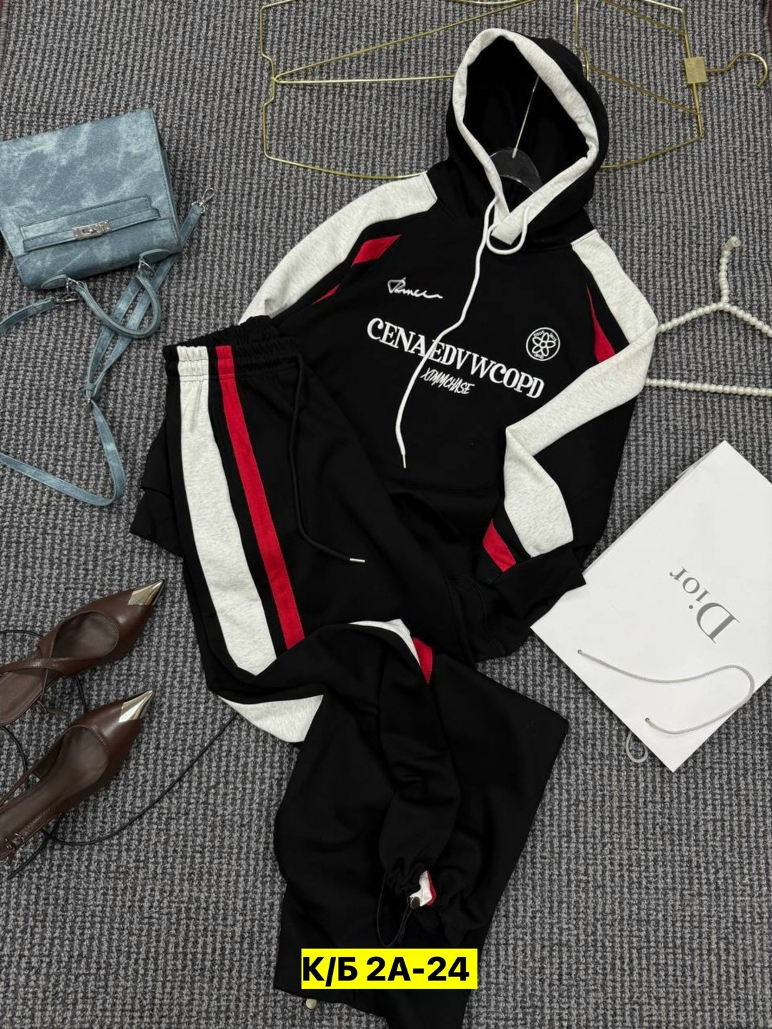 спортивные костюм,стильные спортивные костюмы,костюм спортивный женский,женские костюмы,спортивные костюмы женские томми хилфигер