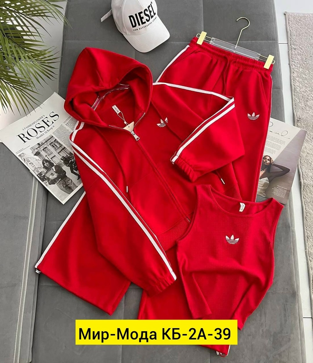 спортивный костюм адидас красный женский,адидас спортивный костюм,костюм адидас красный,костюм спортивный женский adidas,спортивный костюм adidas originals