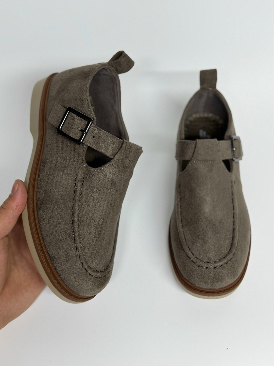 ,лоферы коричневые с ремешком замшевые,повседневная ,женская ,обуви