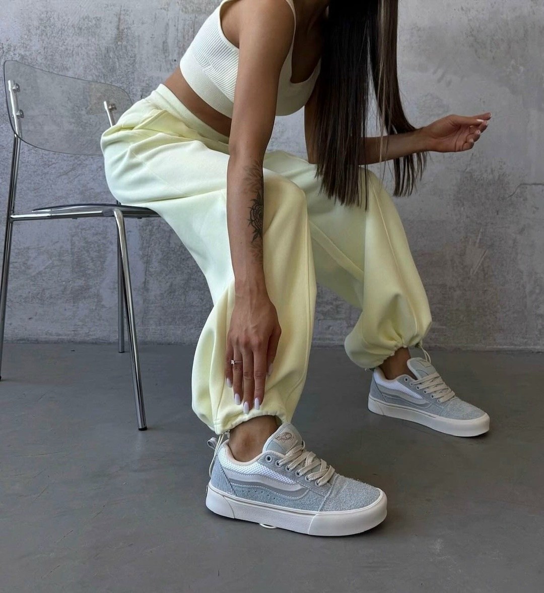 брюки джоггеры спортивные широкие elaria,брюки джоггеры спортивные широкие,штаны широкие спортивные джоггеры оверсайз albibi,брюки джоггеры,штаны джоггеры