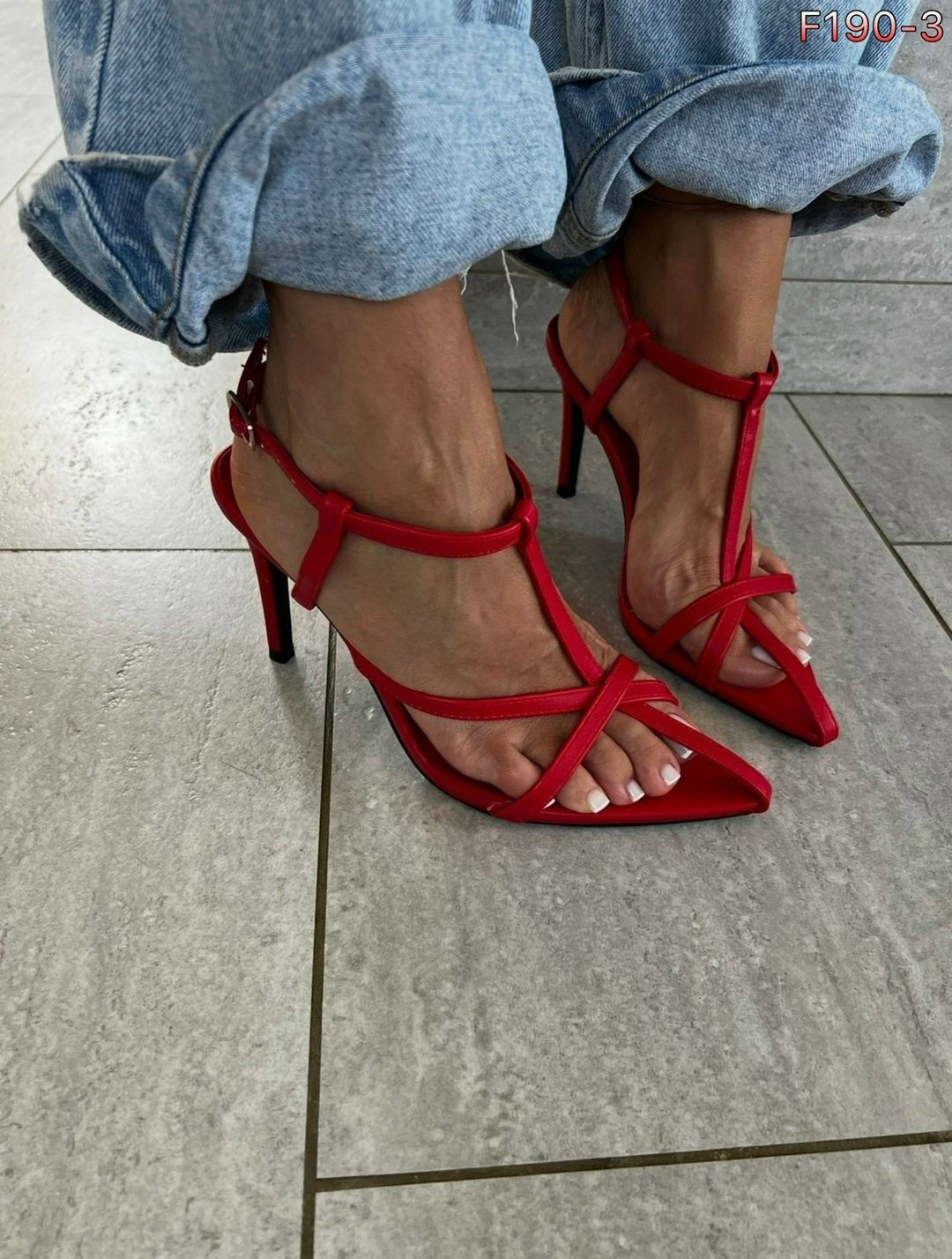 женские босоножки,модные босоножки,босоножки на шпильках,каблуки босоножки,босоножки с ремешками