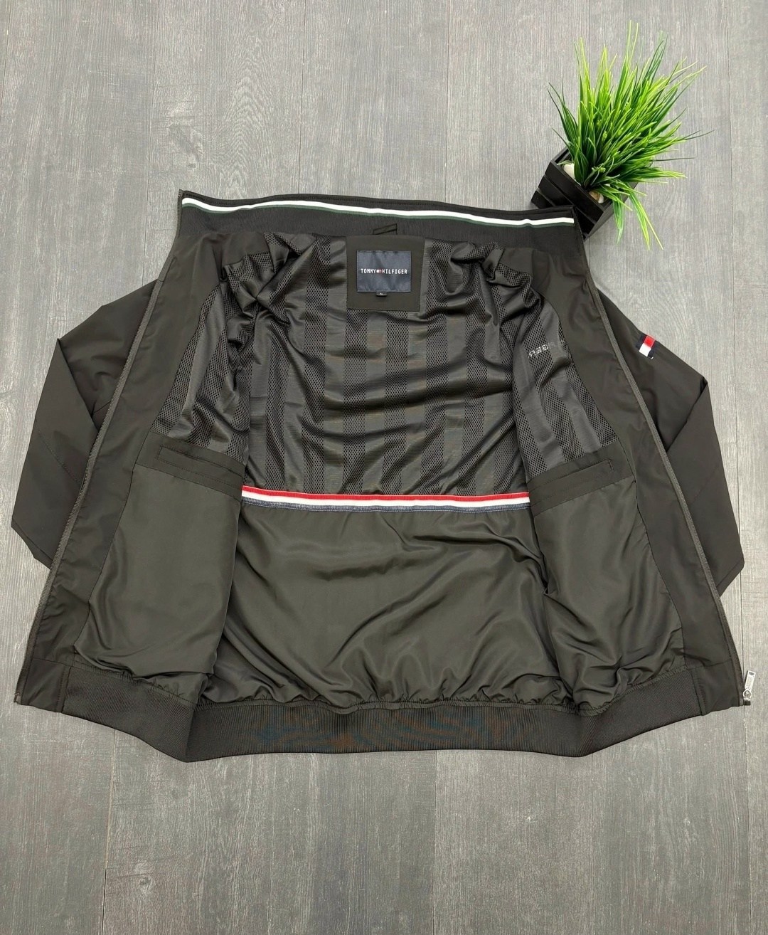 куртка tommy hilfiger мужская,ветровка tommy hilfiger,демисезонная куртка,ветровка мужская,куртка tommy hilfiger