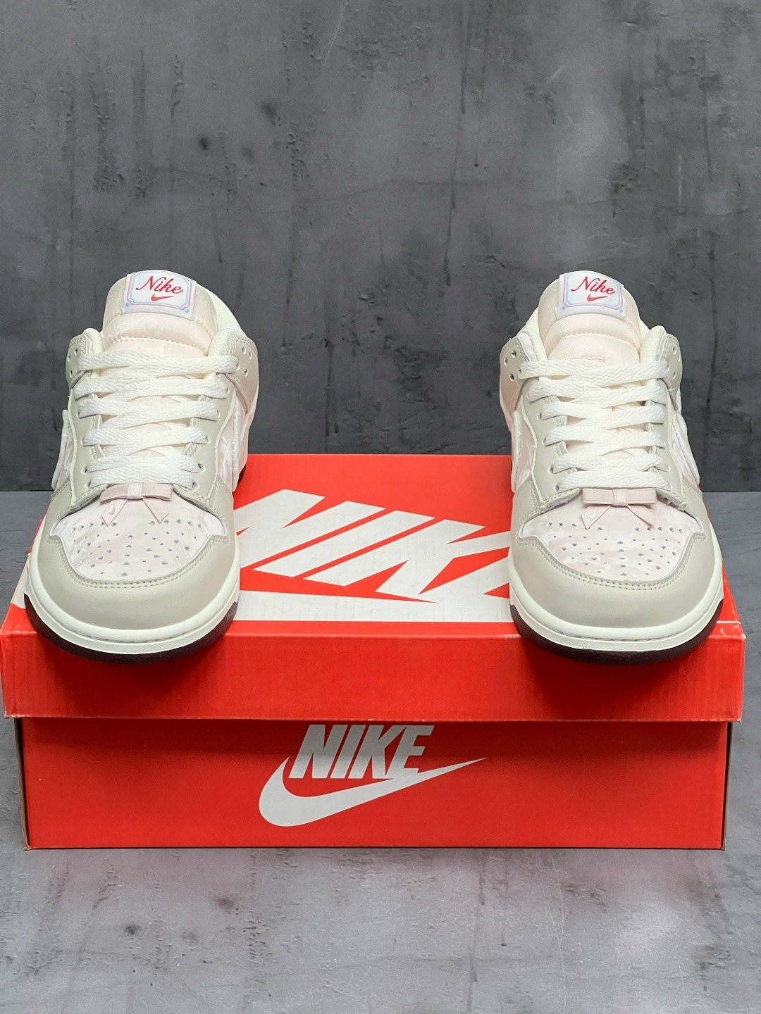 кроссовки женские nike sb dunk low pro,кроссовки nike sb dunk low,кроссовки данки низкие nike серебряный,кроссовки nike dunk low,кроссовки женские nike sb dunk low