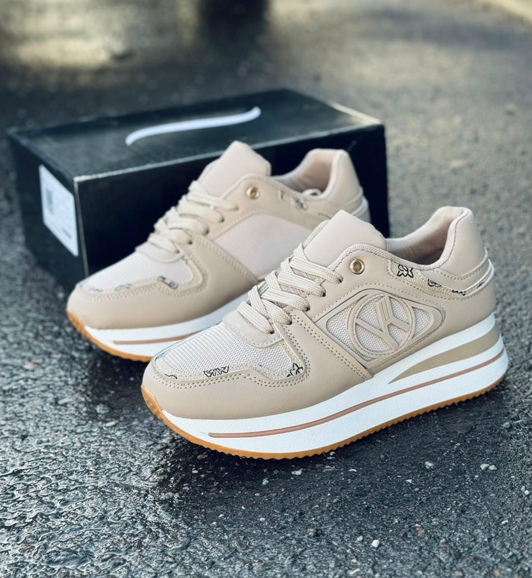 ,женские кроссовки,кроссовки бежевые,кроссовки эко кожа,кроссовки эко