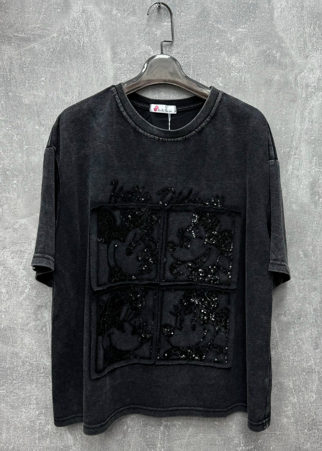 футболки женская оверсайз,спортивные штаны с футболкой оверсайз,футболки модные,футболка и штаны,футболки оверсайз