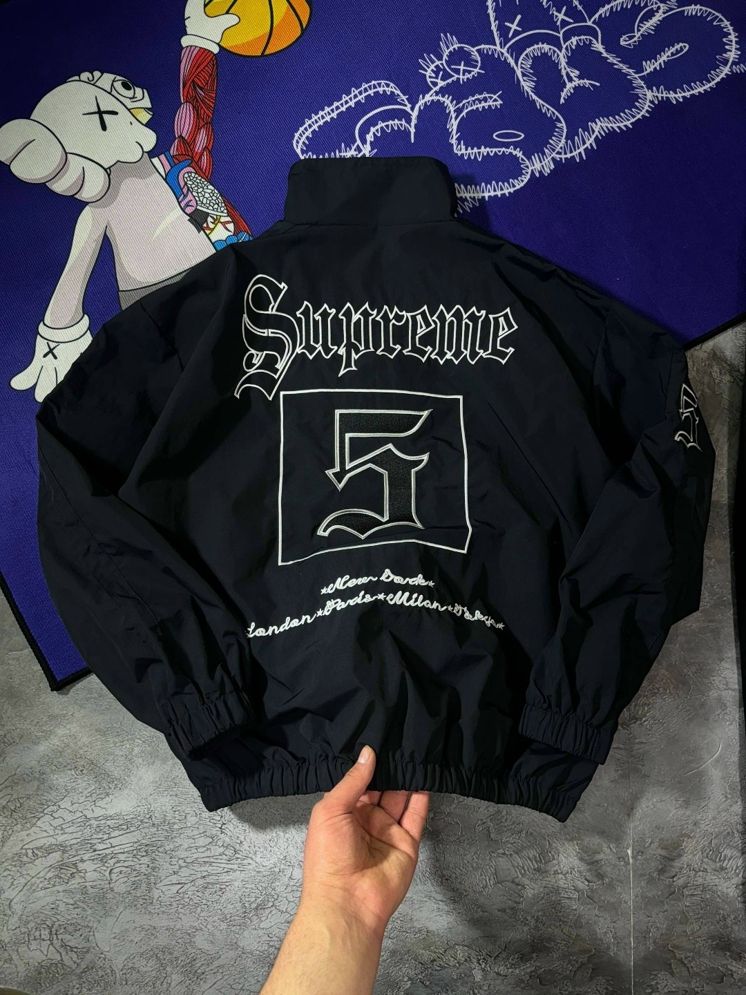 куртка суприм,универсальная куртка,куртка,бомбер куртка,спортивная куртка