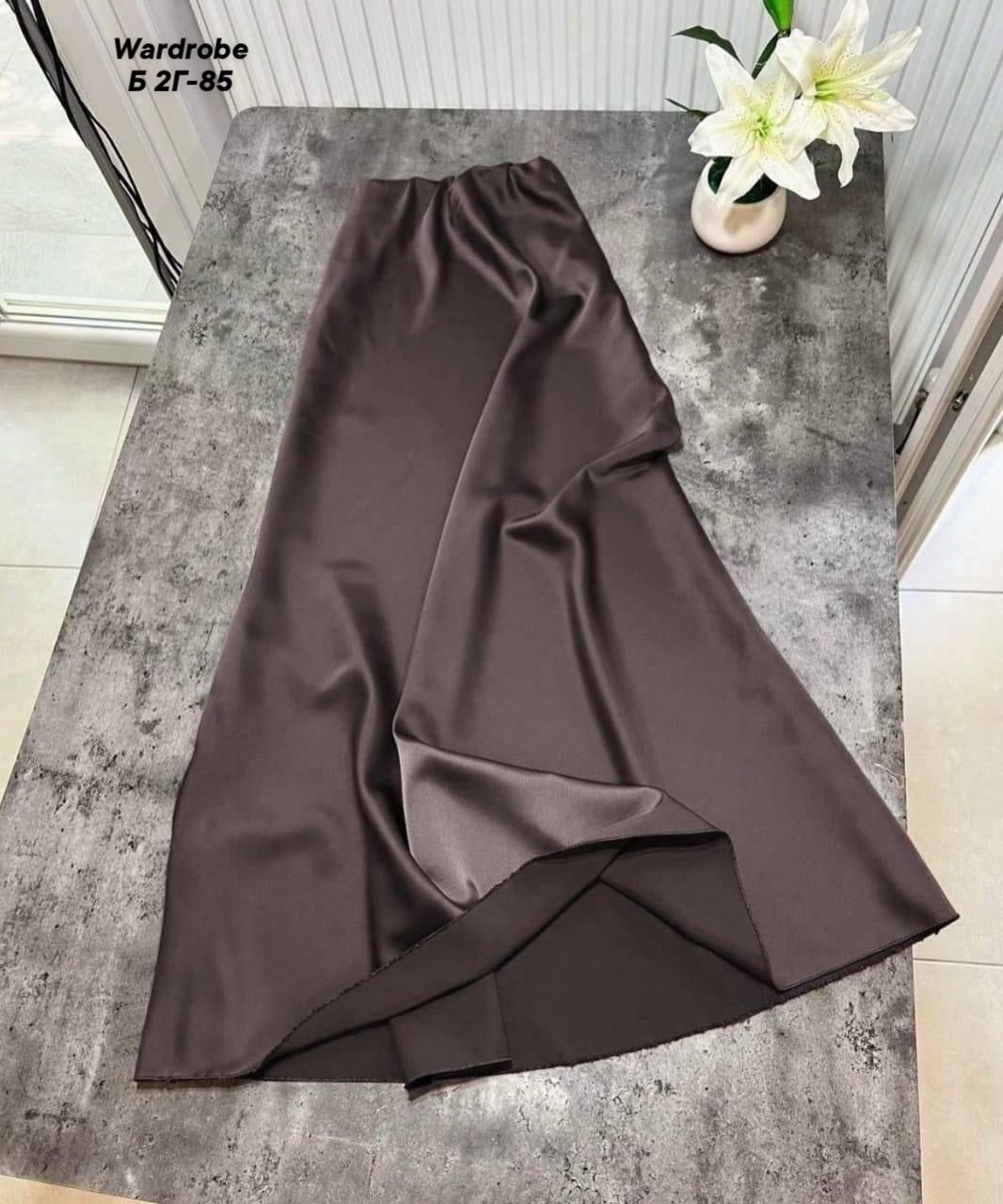 юбка атласная,коричневая атласная юбка,шелковая юбка,юбка миди,образ с шелковой юбкой миди