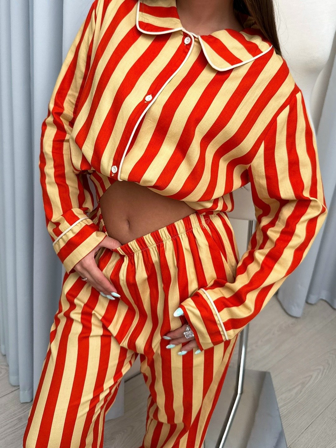 модные наряды,женские комбинезоны,пижамные костюмы,костюм в полоску