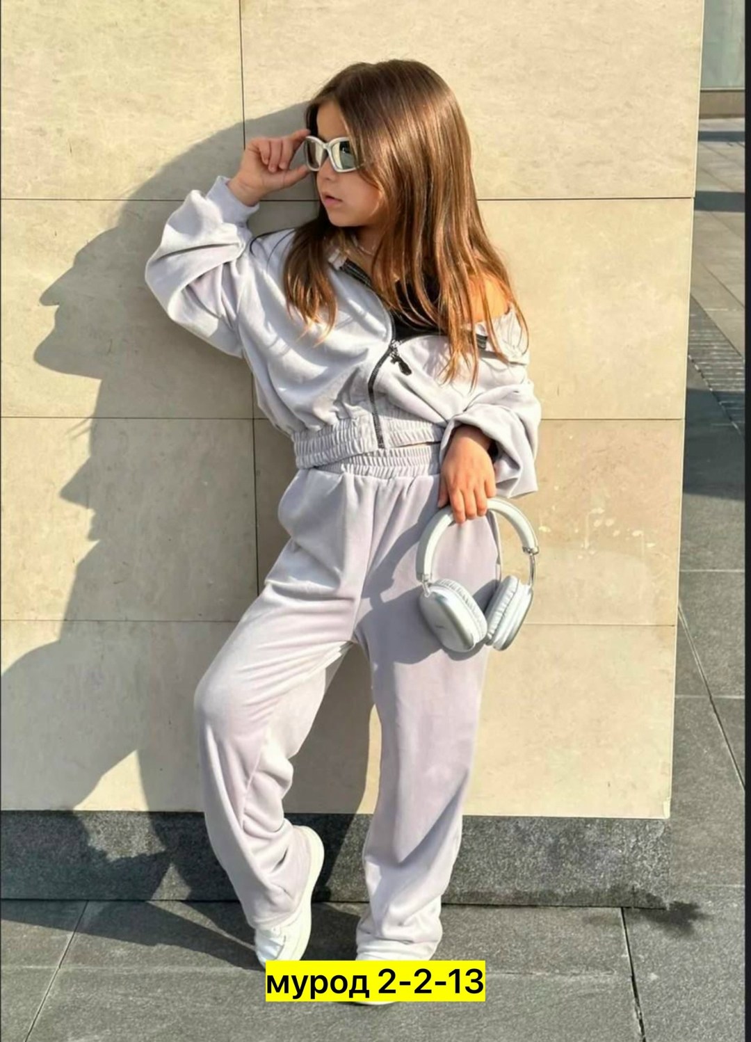 велюровый костюм для девочки спортивный капюшон,спортивные костюмы для девочек,спортивный велюровый костюм,велюровый костюм для девочки,велюровый спортивный костюм для девочки